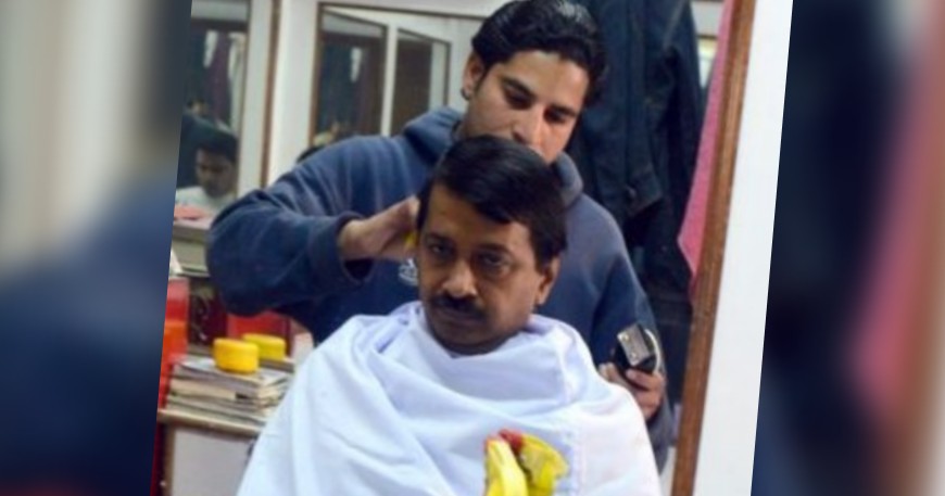 Barber Arrested After He Tried Rubbing Shaving Cream on CM Arvind Kejriwal’s Face