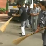 Hema Malini Loses Movie Project Due To Terrible Acting In Swachh Bharat Abhiyaan