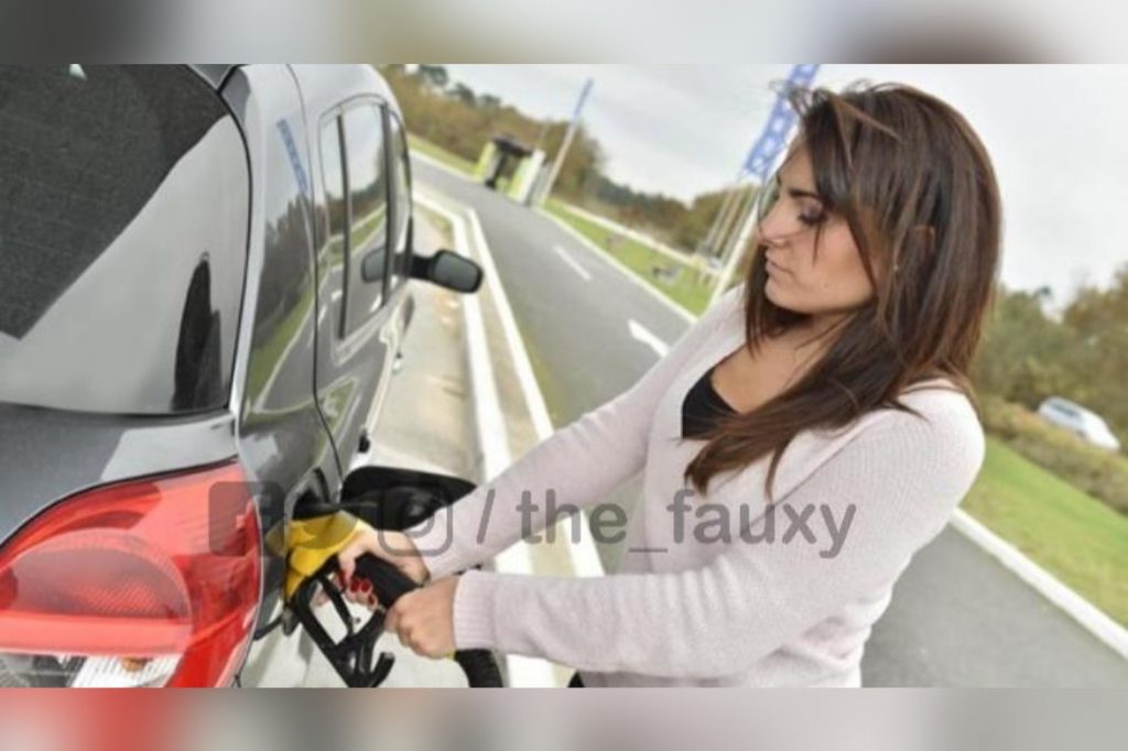 Girl Demands Money After Getting Her Car Fuel Tank Filled Saying Crude Oil Trading At Negative