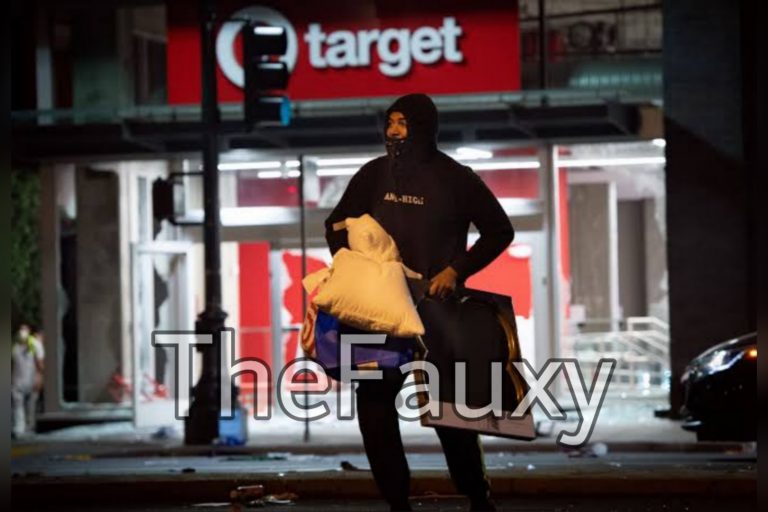 Protestors who looted puma showroom come to return shoes as they were not comfortable