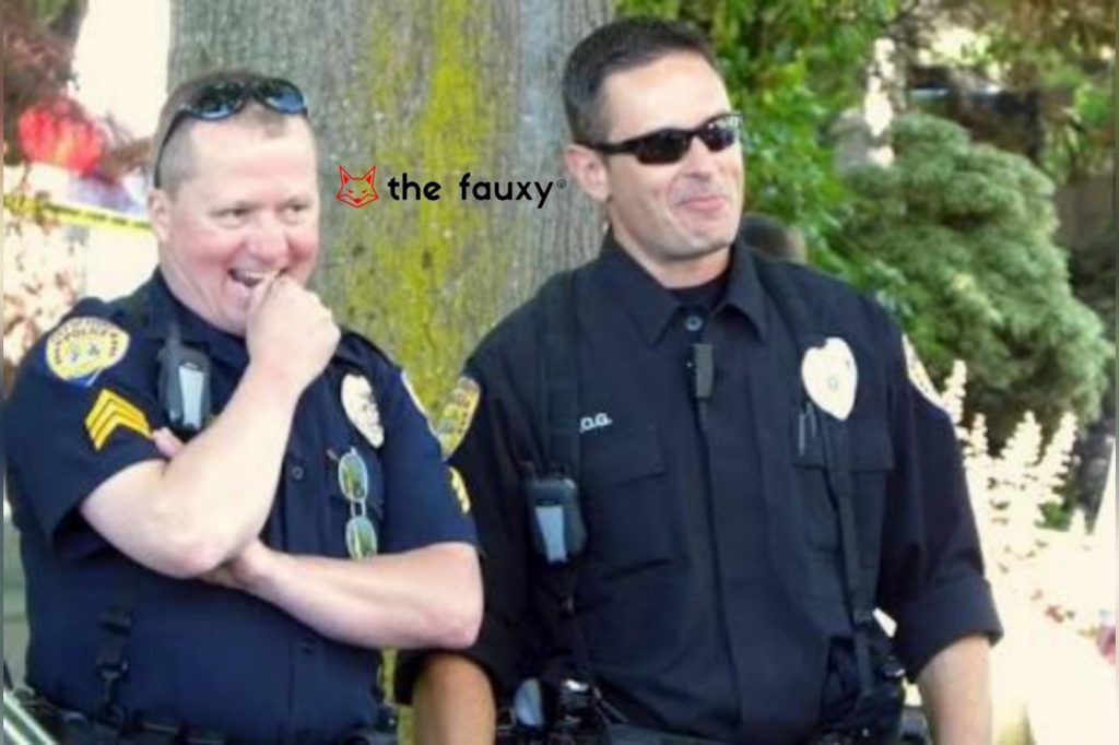 Cop dies laughing on memes in the accused’s phone while downloading crime-related chats