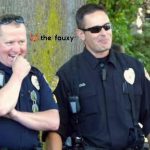 Cop dies laughing on memes in the accused’s phone while downloading crime-related chats