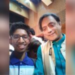 Shashi Tharoor Selfie With Man